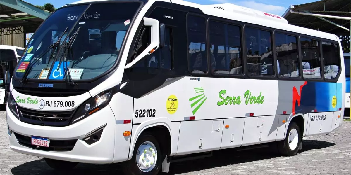Ônibus da frota da empresa Serra Verde Transportes