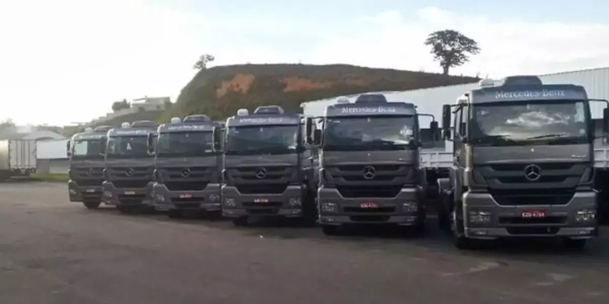 Frota da empresa Rodoviário Líder