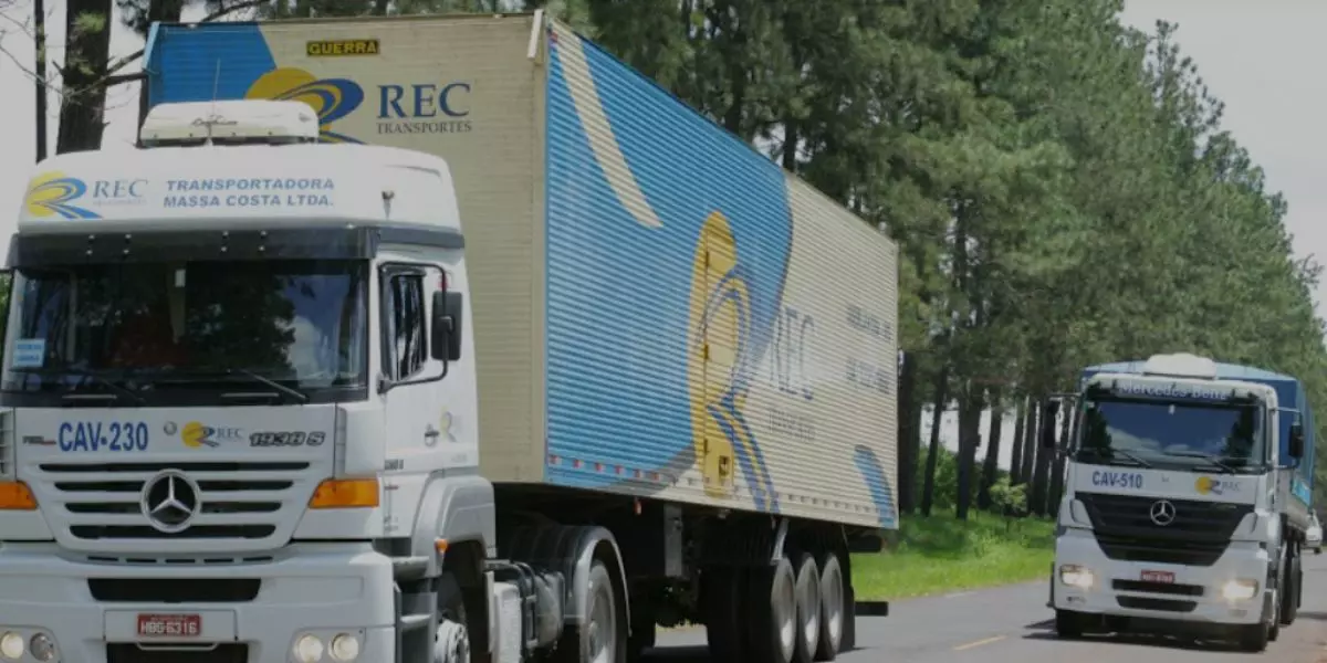 Frota da empresa Rec Transportes