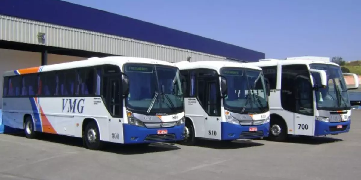 Frota de ônibus da empresa Viação Minas Gerais