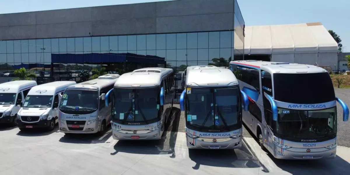 Frota da empresa MM Souza Turismo