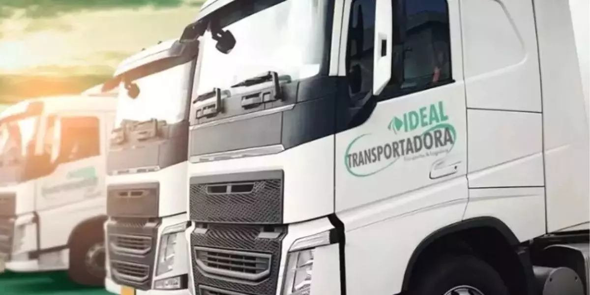 Frota da empresa Ideal Transportadora