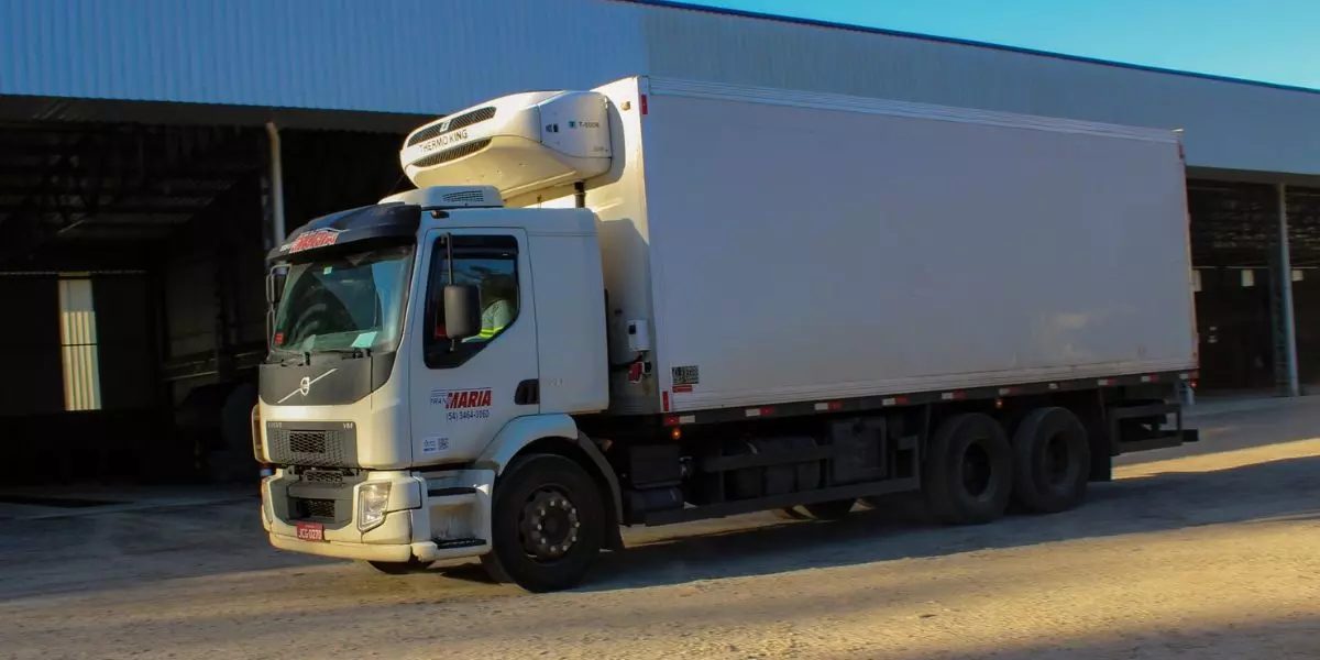 A foto mostra um Truck da TransMaria