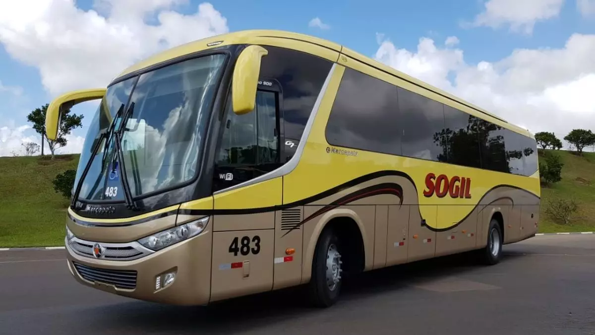 A foto mostra um ônibus da SOGIL