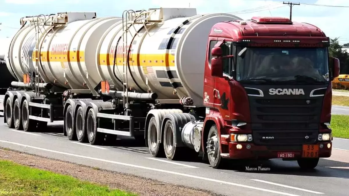 Caminhão da frota da empresa Transportadora Hammes