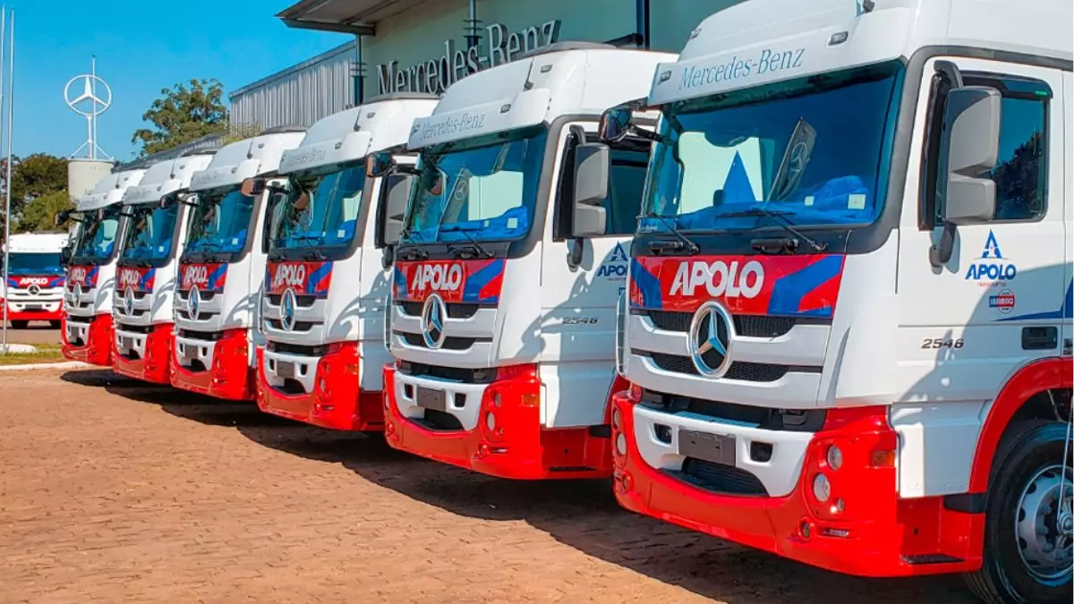 Frota da empresa Apolo Transportes