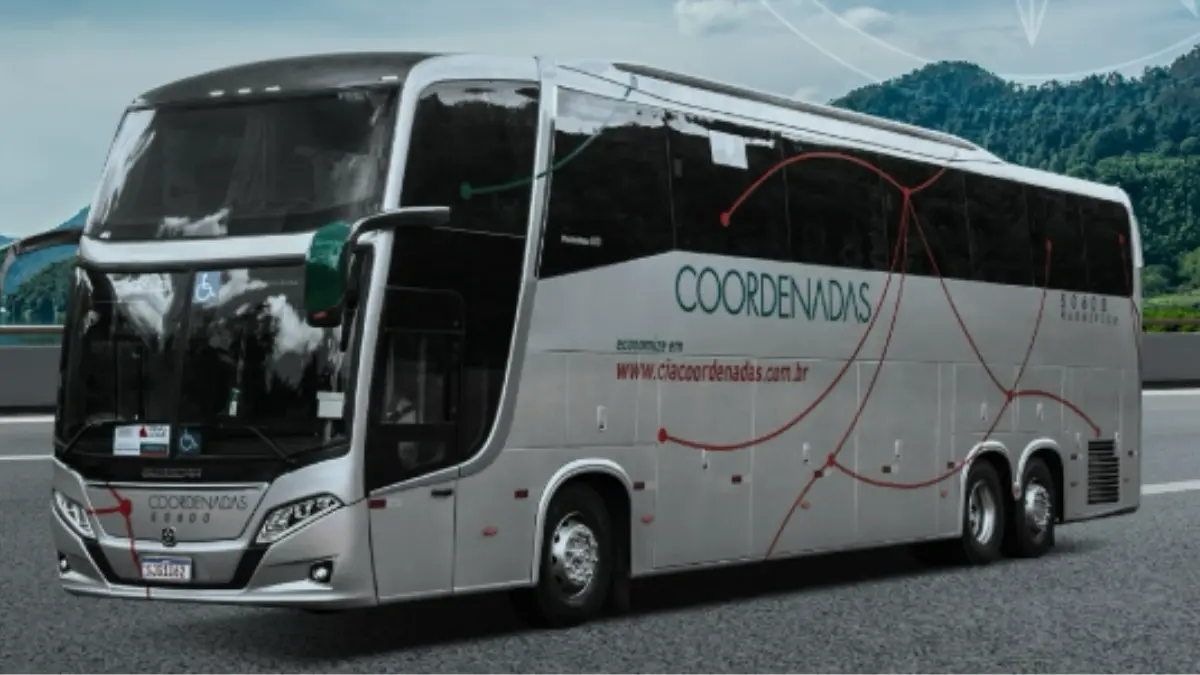 Ônibus da empresa Cia Coordenadas de Transportes