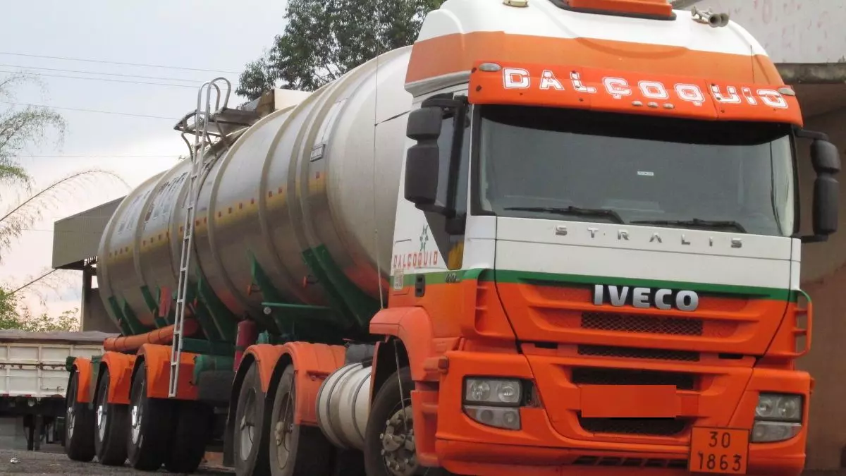 Transportes Dalçoquio Contrata Motoristas Carreteiros – Salário Até 5 mil e mais Benefícios