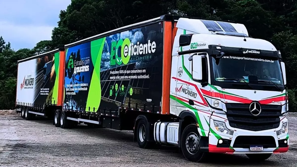 A foto mostra uma carreta da Transportes Maçaneiro