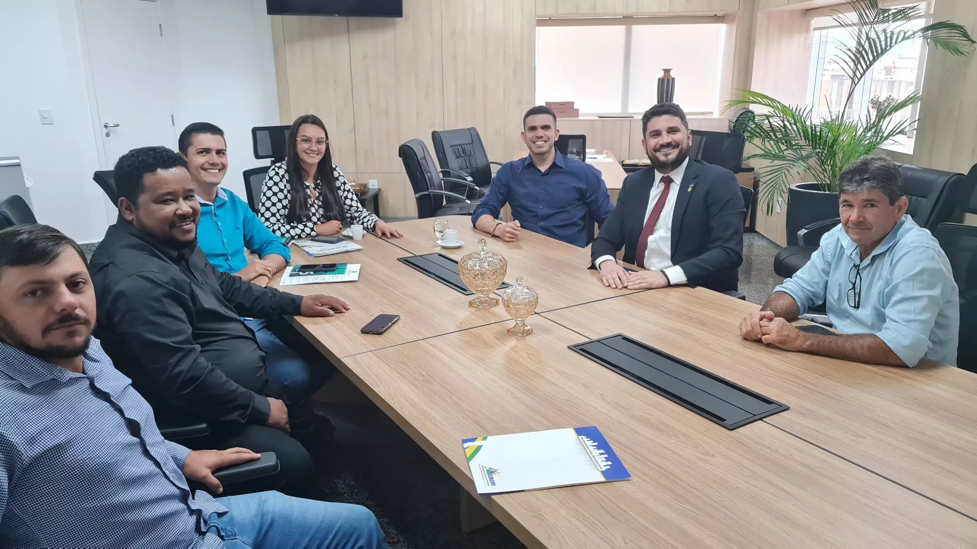 Deputado Jean Mendonça destina recursos para Primavera de Rondônia e fortalece parceria com o prefeito Lucas Nunes e vereadores