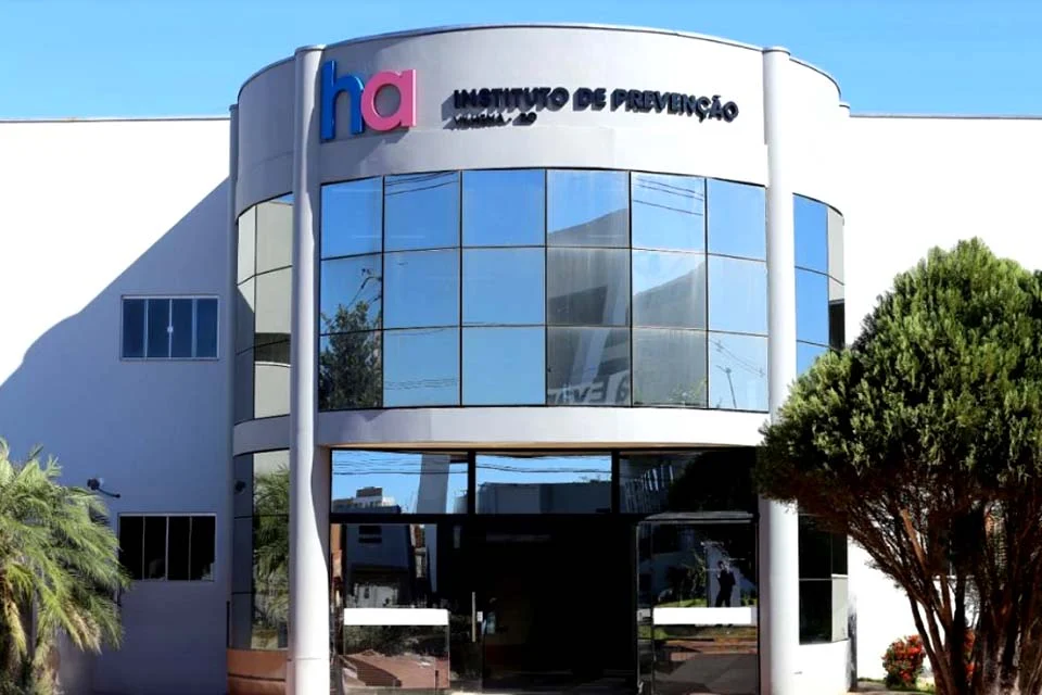 Hospital de Amor reforça importância da prevenção e convida mulheres a realizarem mamografia gratuita em Vilhena