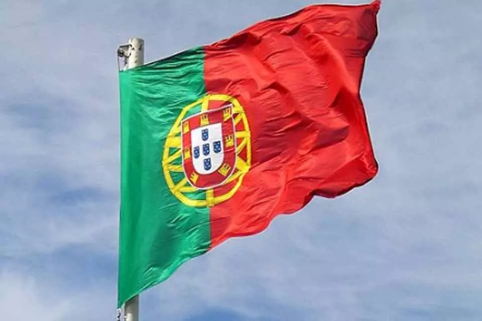 Embaixada em Lisboa monitora decisão do governo português sobre saída de imigrantes ilegais, diz Itamaraty
