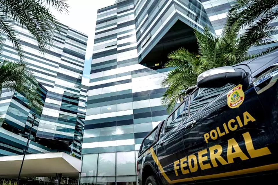 PF vai investigar origem do metanol que provocou intoxicações em SP