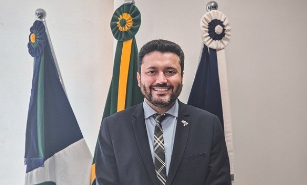Maninho assume presidência da Associação Mato-grossense dos Municípios