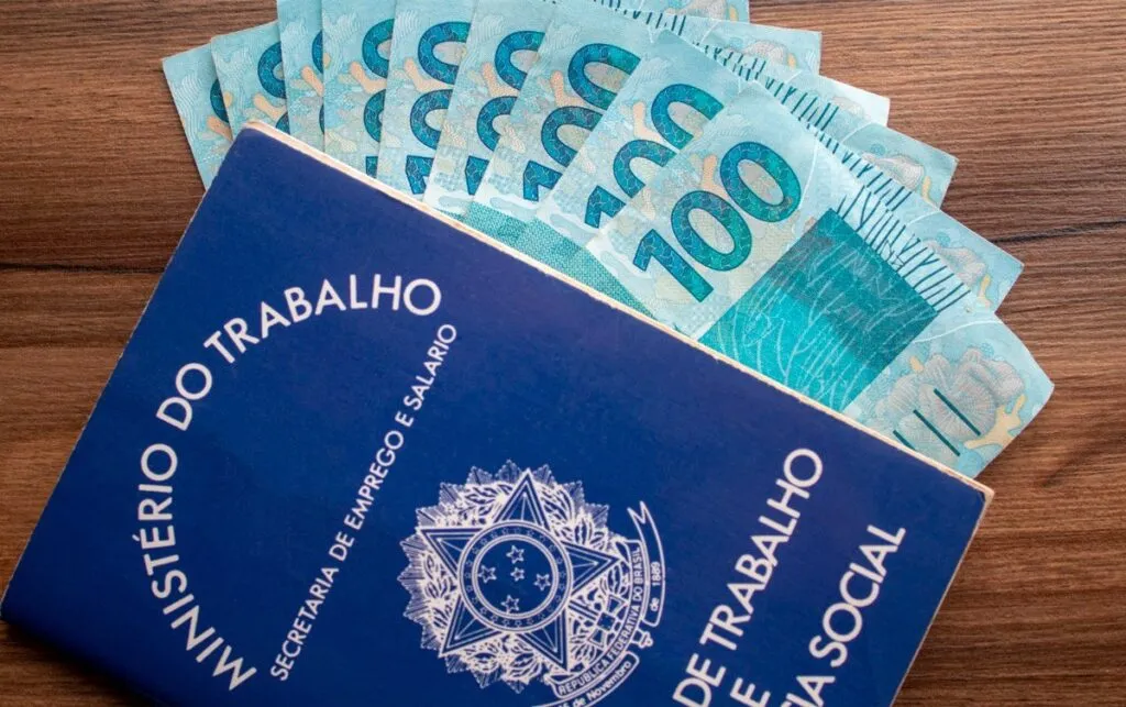 Salário mínimo em 2026 deve ser de R$ 1.630