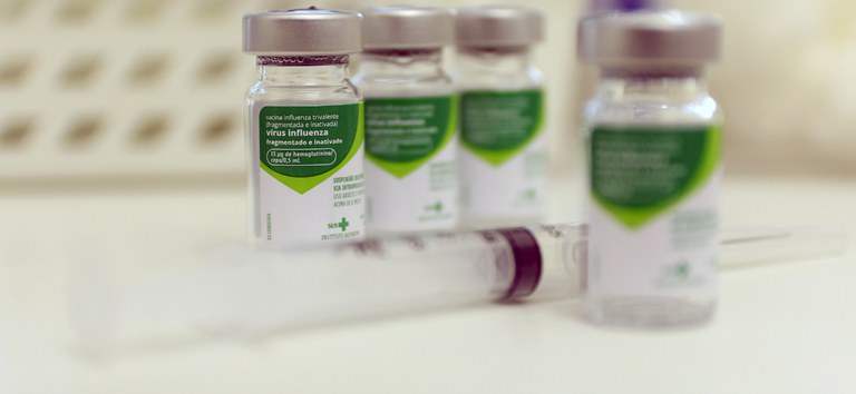 Vacina contra gripe é ampliada para todas as pessoas acima de 6 meses em Santos Dumont