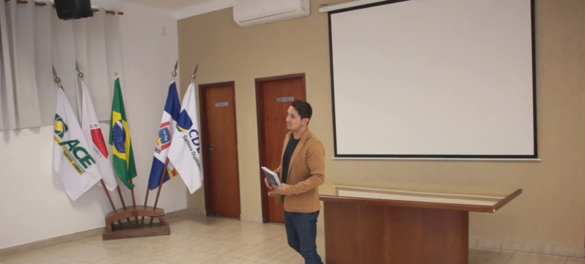 Vídeo: especialista em bem-estar coorporativo chega a Santos Dumont