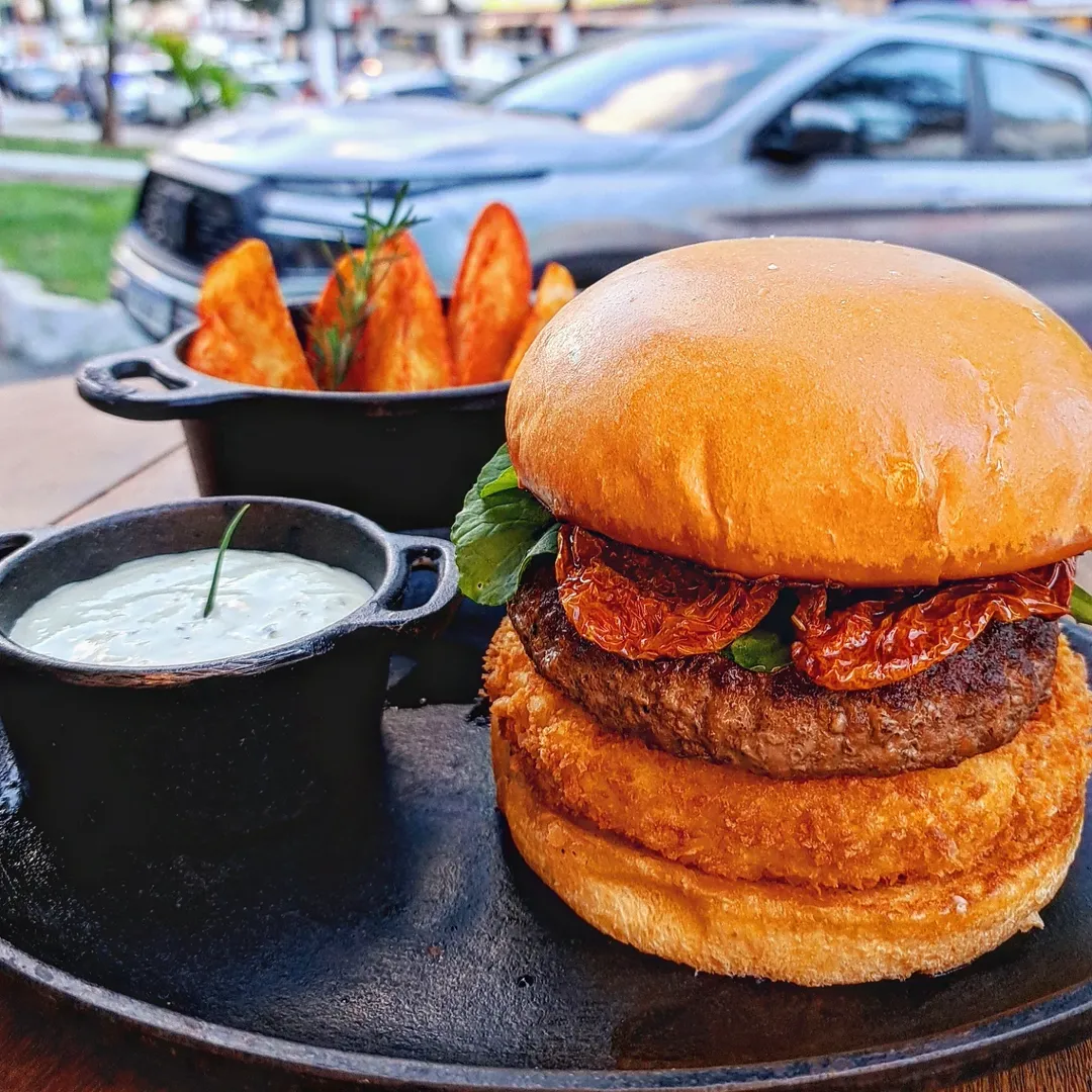 1° Dumont Burguer: conheça o