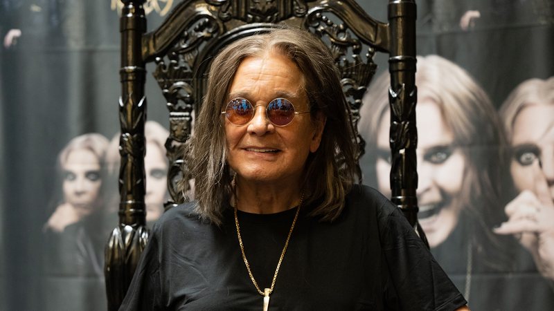 Ozzy Osbourne, cantor do Black Sabbath e pioneiro do heavy metal, morre aos 76 anos