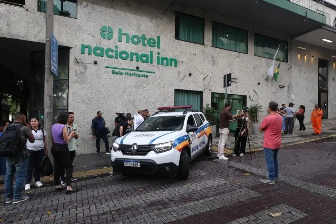 Mãe e filha morrem em queda do 10º andar de hotel em BH