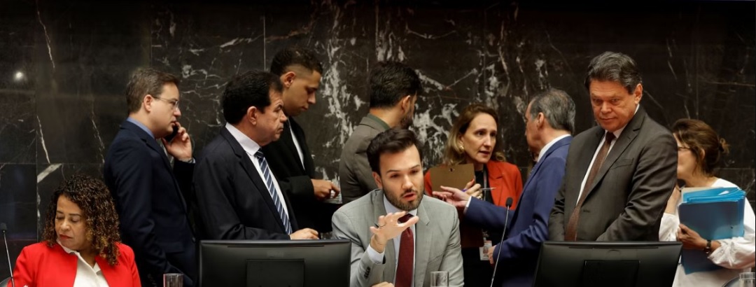 Passo para privatização da Copasa, novas regras de saneamento e da Arsae recebem aval da Assembleia