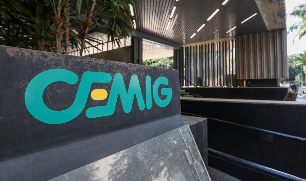 Cemig faz alerta sobre golpes na internet com falsa conta de luz; saiba como evitar