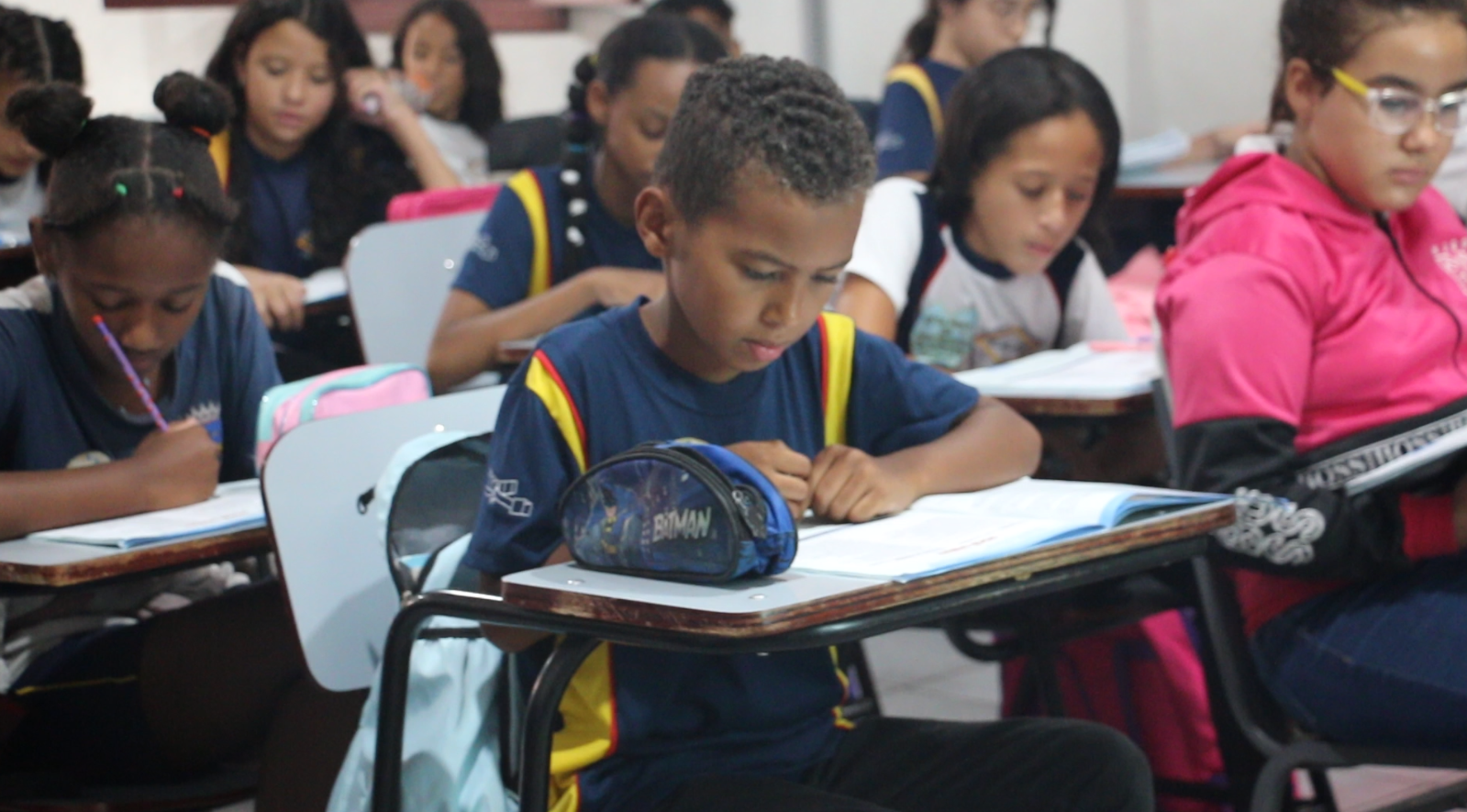 Vídeo: Educação de Santos Dumont conquista Selo Prata de Alfabetização