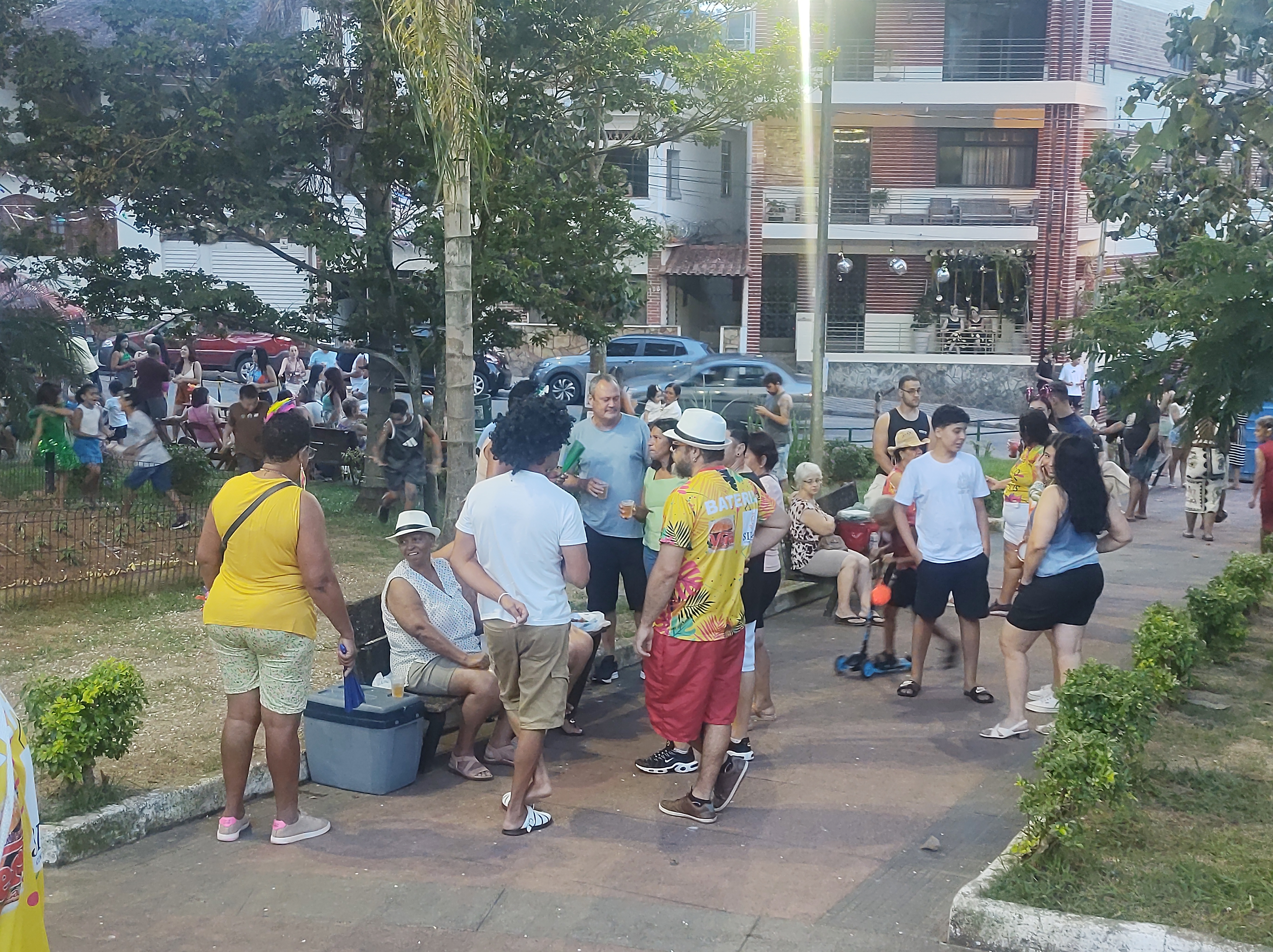 Bloco dos Passos encerra participação no Carnaval com muito samba no pé