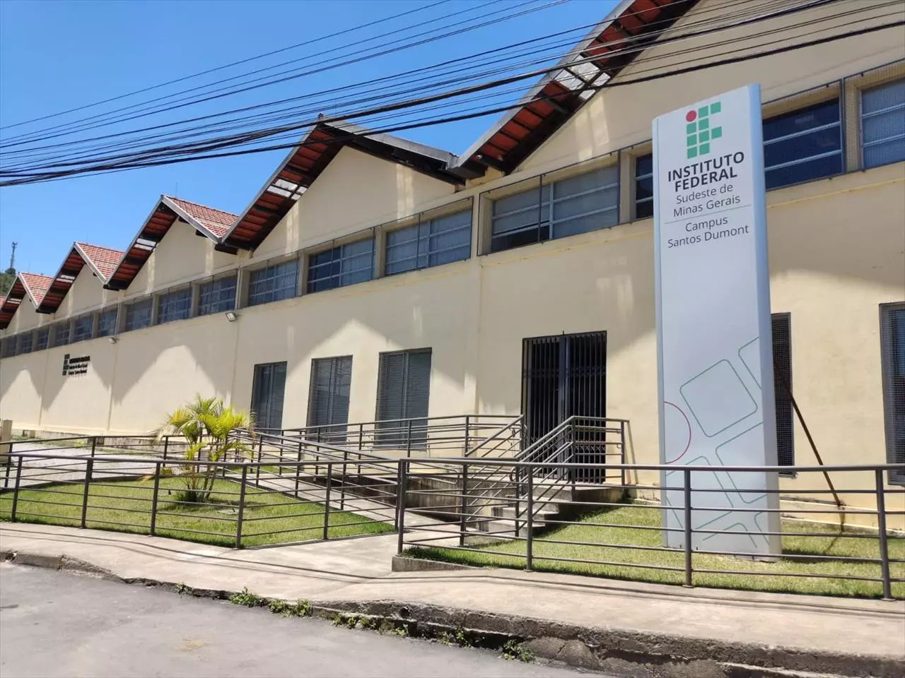 IF Sudeste suspende aulas nesta quinta-feira no campus Santos Dumont