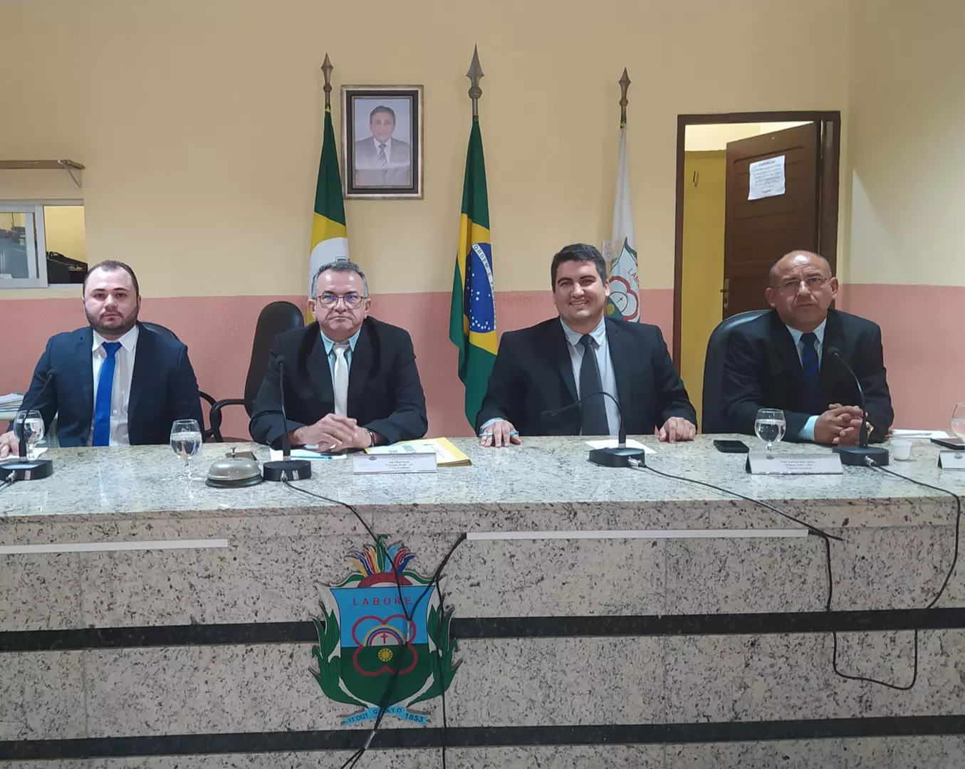 Resumo: Câmara do Crato aprova 19 matérias na primeira sessão plenária da semana