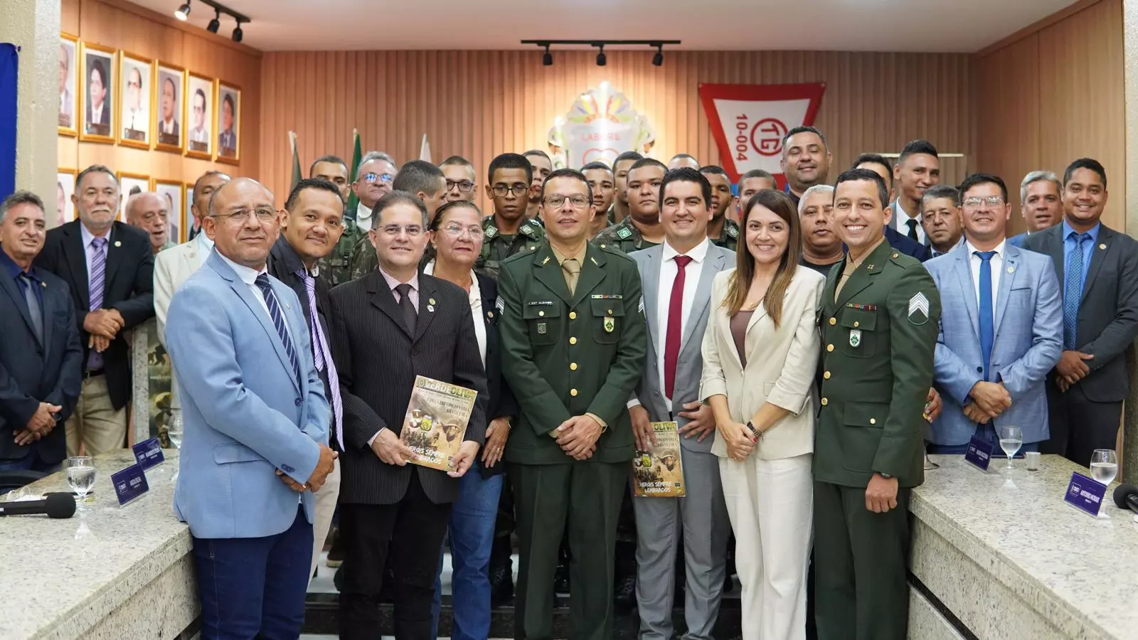 Câmara do Crato aprova 28 projetos e presta homenagens a heróis da Força Expedicionária Brasileira