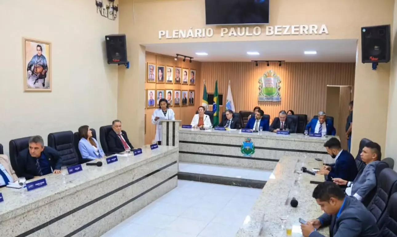 Câmara do Crato aprova redução do ISS na construção civil e mais 13 projetos