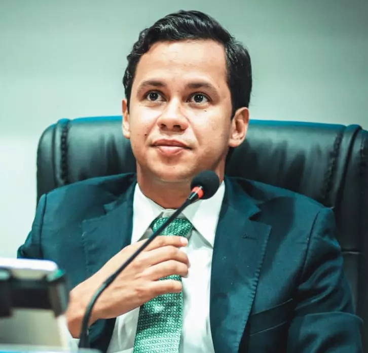 Presidente Felipe Vasques cobra critérios claros e objetivos para doação de terrenos no valor R$ 8 milhões e 200 mil para empresários, bem como ampla participação de possíveis interessados