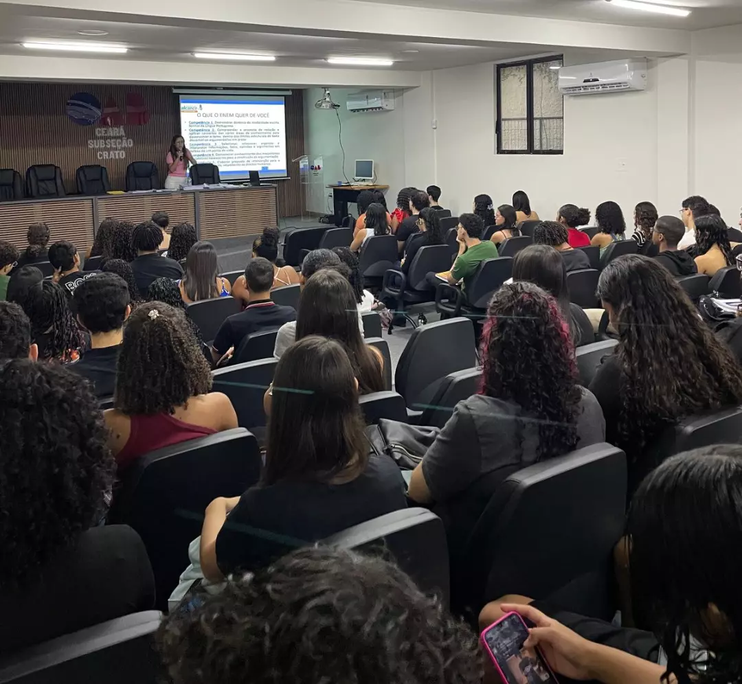 Alcance Enem: Câmara do Crato promove aulão com maís de 120 alunos
