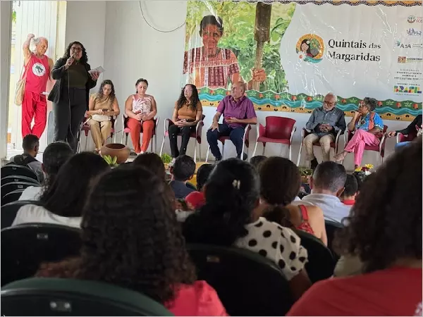 Entrega de Quintais Produtivos, em Crato, fortalece política rural para mulheres