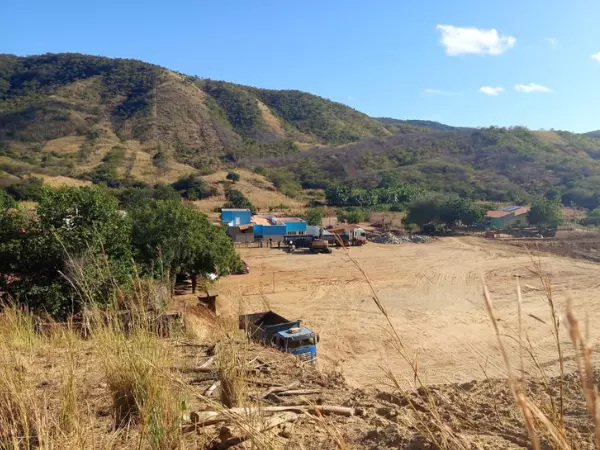 O Município de Granjeiro avança na educação com a construção da Escola de Tempo Integral no distrito de Cana Brava dos Ferreiras