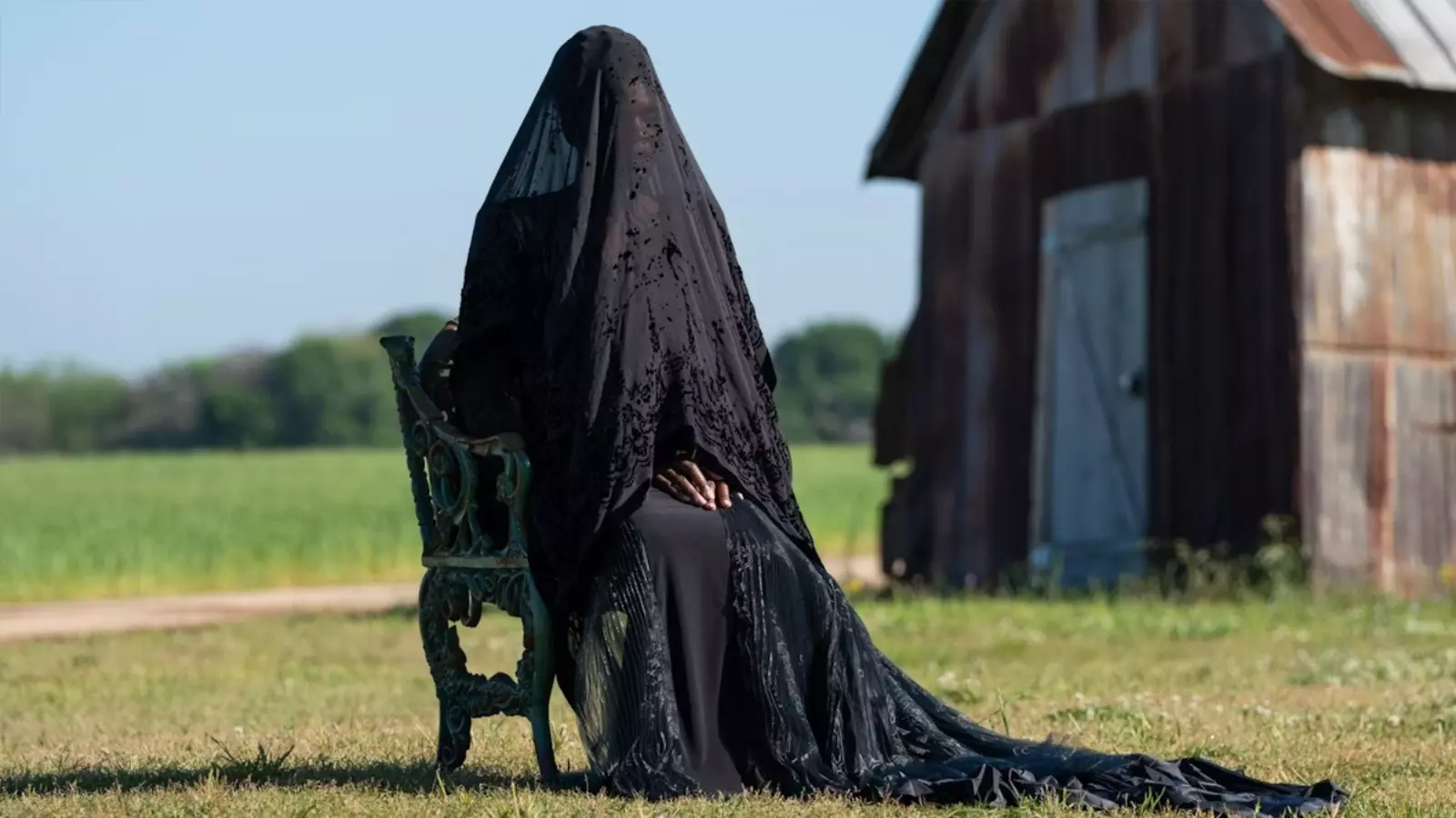 |Crítica| 'A Mulher no Jardim' (2025) - Dir. Jaume Collet-Serra