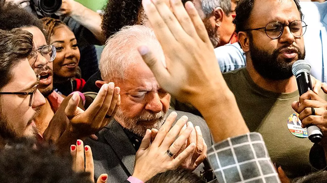 |Crítica| 'Apocalipse nos Trópicos' (2025) - Dir. Petra Costa