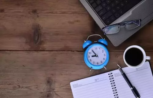 ARTIGO: ESCALA 6X1: UMA NOVA ERA OU RISCO PARA AS RELAÇÕES TRABALHISTAS?