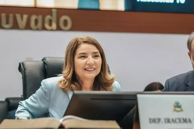 DISPUTA ACIRRADA: IRACEMA VALE SE REELEGE PRESIDENTE DA ASSEMBLEIA LEGISLATIVA