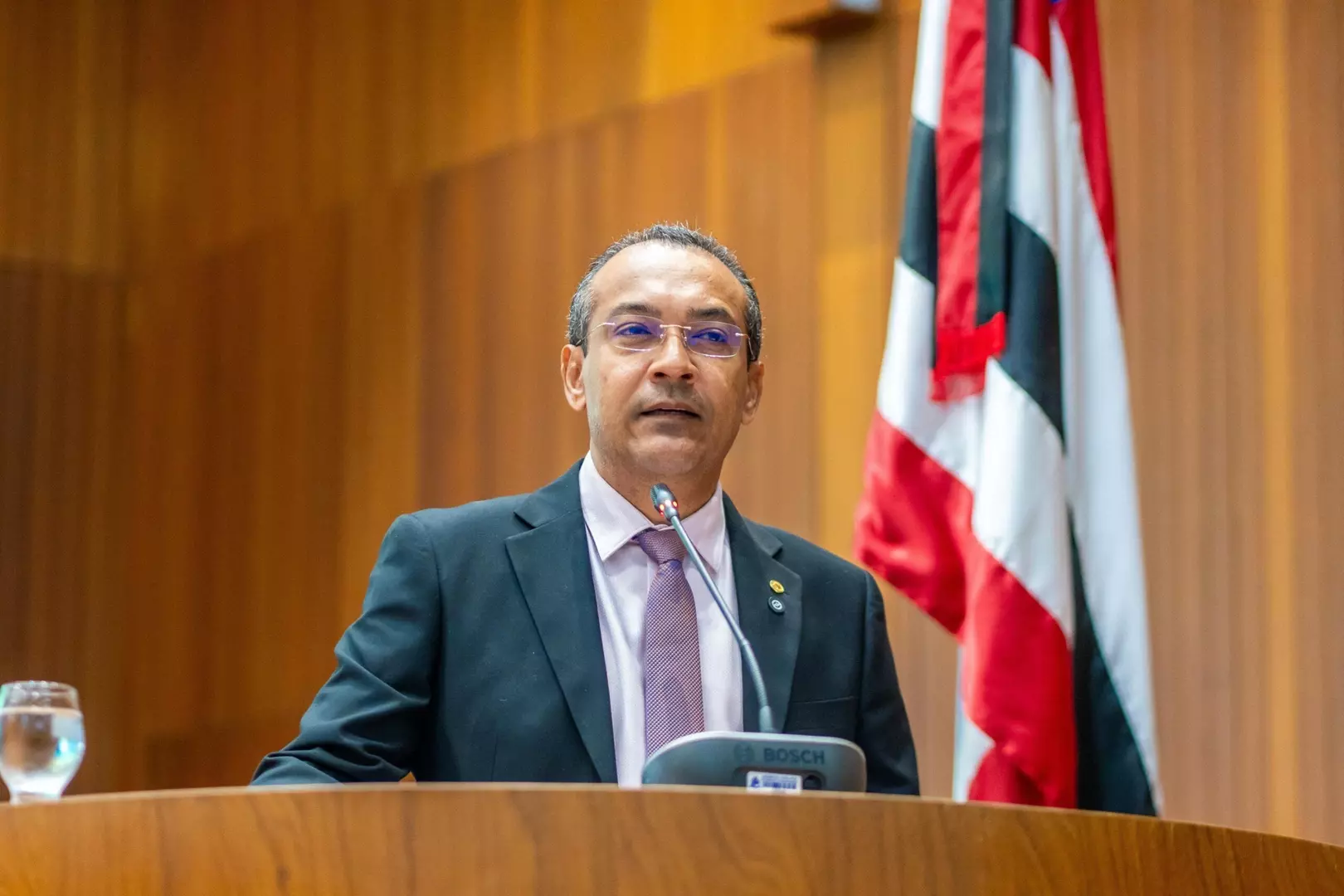 POÇÃO DE PEDRAS: JÚNIOR CASCARIA CELEBRA RECONHECIMENTO DE TERRITÓRIO EM DISPUTA COM IGARAPÉ GRANDE