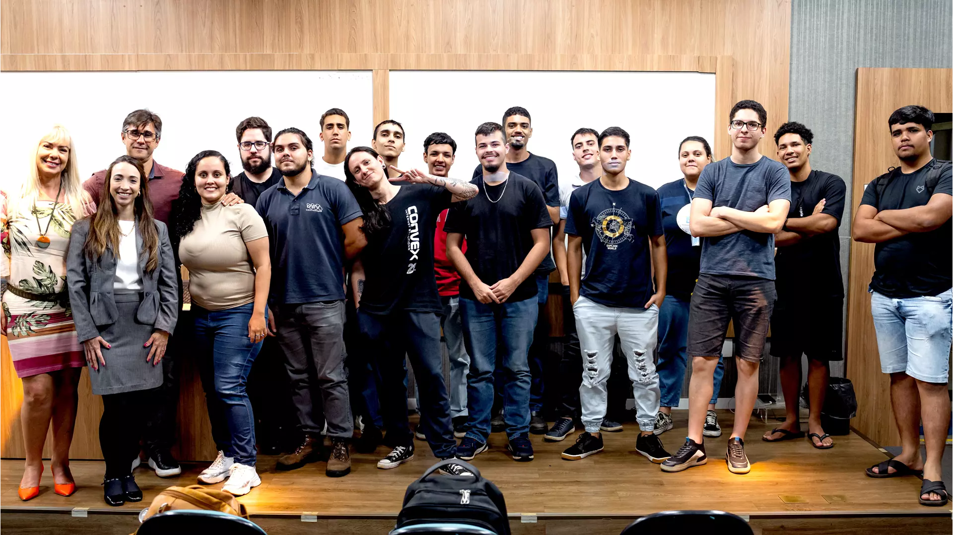  “a evolução da radiodifusão não é uma escolha, é uma necessidade. As emissoras que se conectarem com as novas gerações e se adaptarem ao ambiente multiplataforma serão as que prosperarão.”