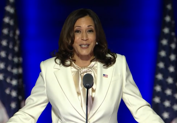 Kamala arrecada R$ 1,1 bilhão sete dias após desistência de Biden