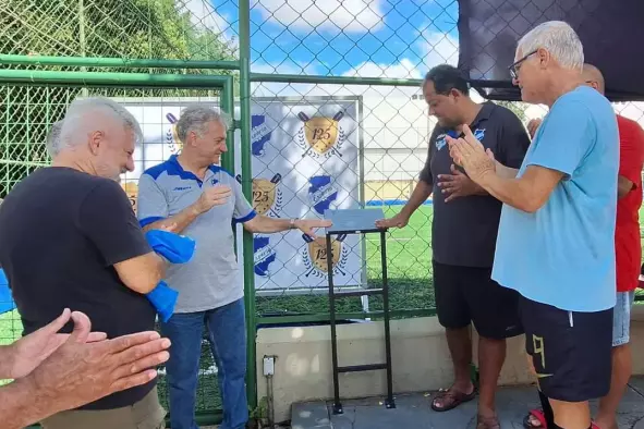 Campo de futebol é reinaugurado após melhorias e dá início a Copa Esperia Campo de futebol é reinaugurado após melhorias e dá início a Copa Esperia