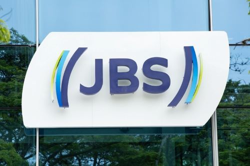 OVOS DE OURO -  JBS expande seus horizontes com aquisição de parte da Mantiqueira Brasil