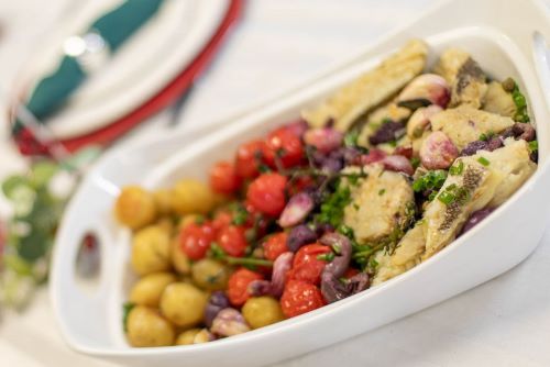 SEMANA SANTA: Bacalhau confitado, uma sofisticação para a Páscoa