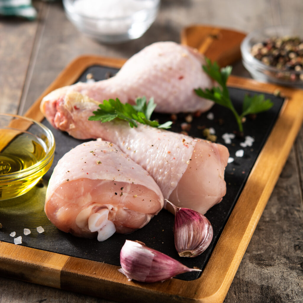 CARNE DE FRANGO  ][ 16 países revertem restrições após gripe aviária no RS
