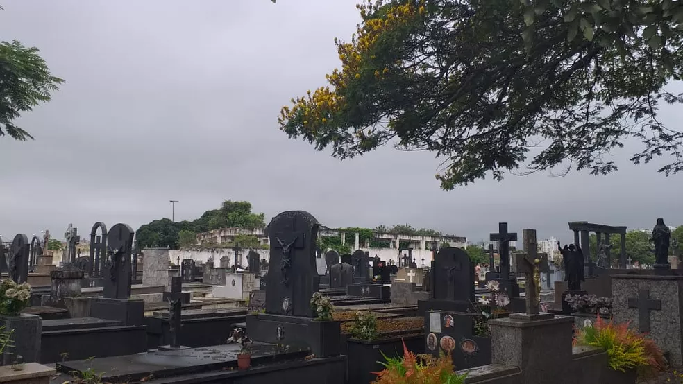 Feriado de Finados terá muitas nuvens e poucas aberturas de sol