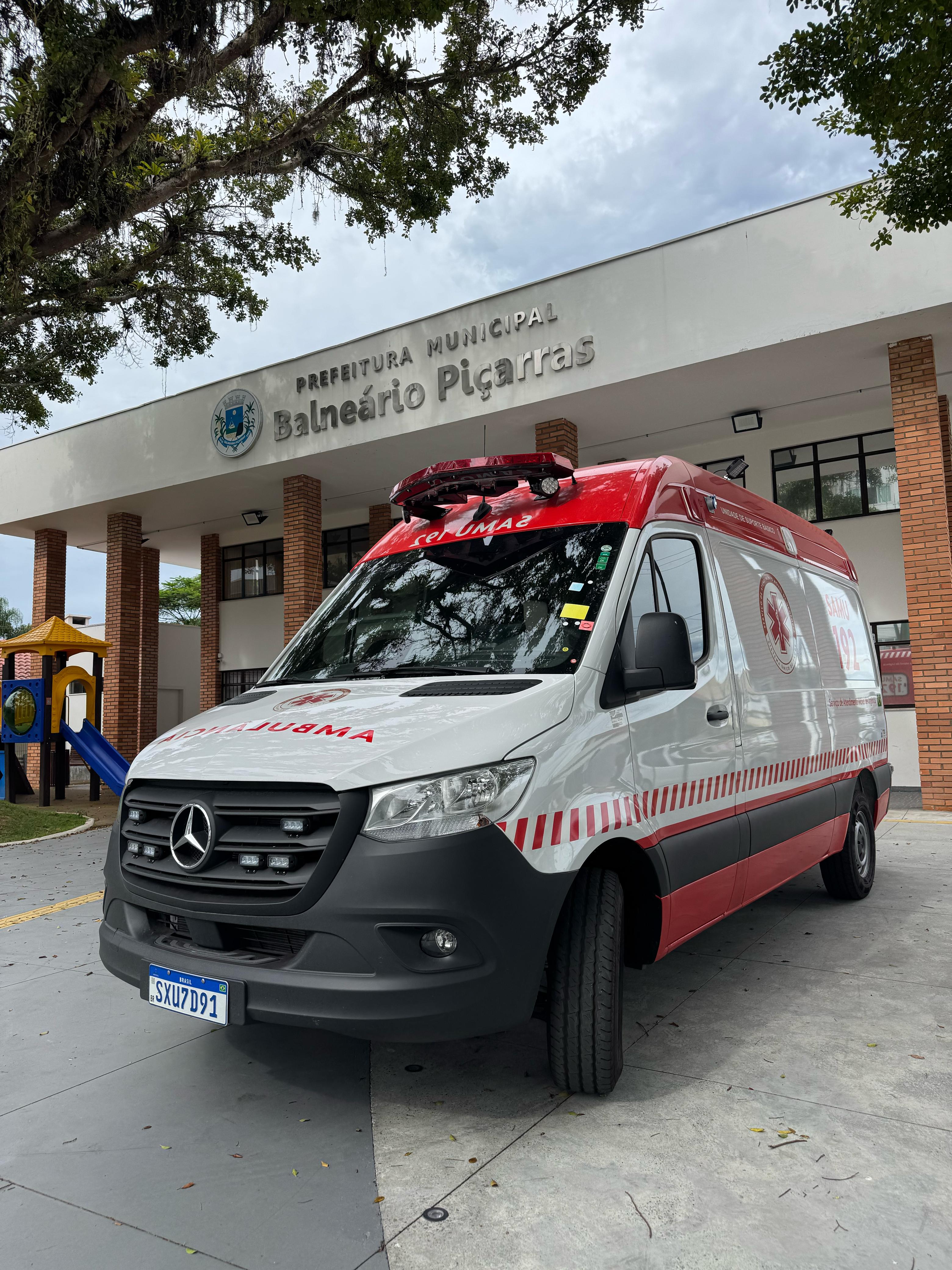 Saúde adquire nova ambulância do SAMU com recursos próprios
