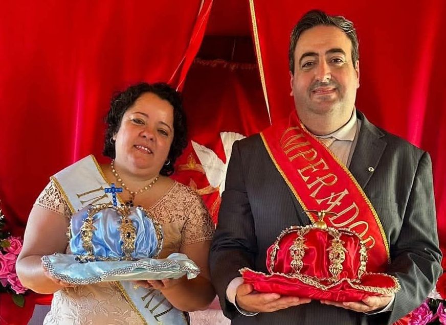Missa de Envio da Festa do Espírito Santo de Barra Velha é neste domingo; visitas das bandeiras iniciam segunda